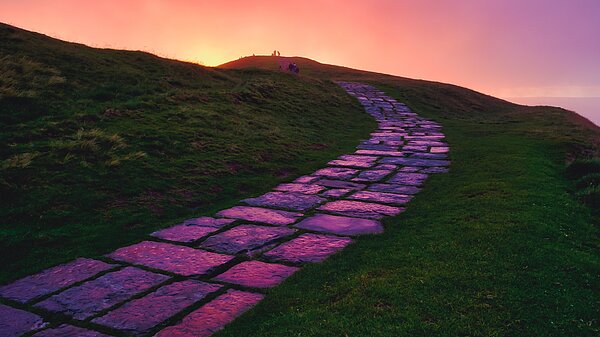 Aesthetic photo of Mam Tor by Tim Hill